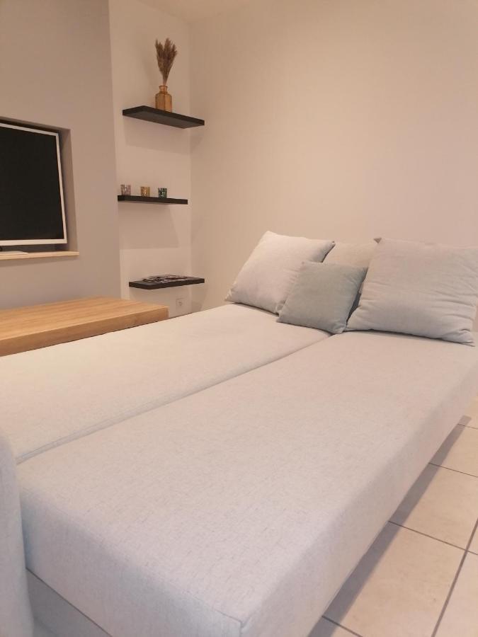 Appartement Paisible Entre Terre Et Mer Cabrieres  Екстериор снимка