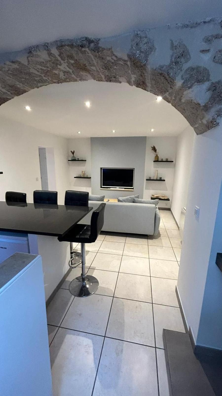 Appartement Paisible Entre Terre Et Mer Cabrieres  Екстериор снимка